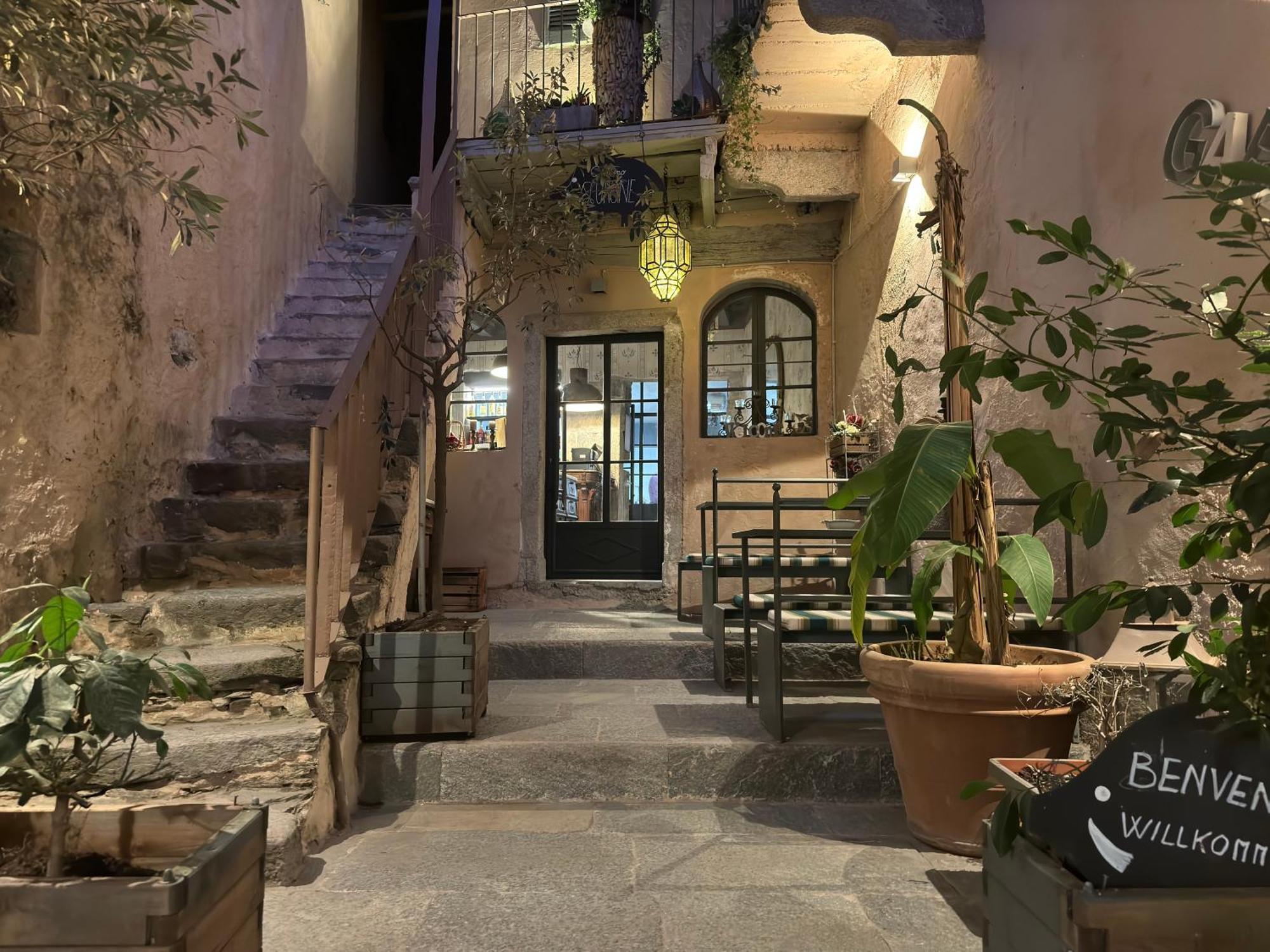 Dimora Scurone Hotell Cannobio Exteriör bild